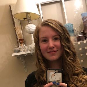 Meet your Posher, Katelyn